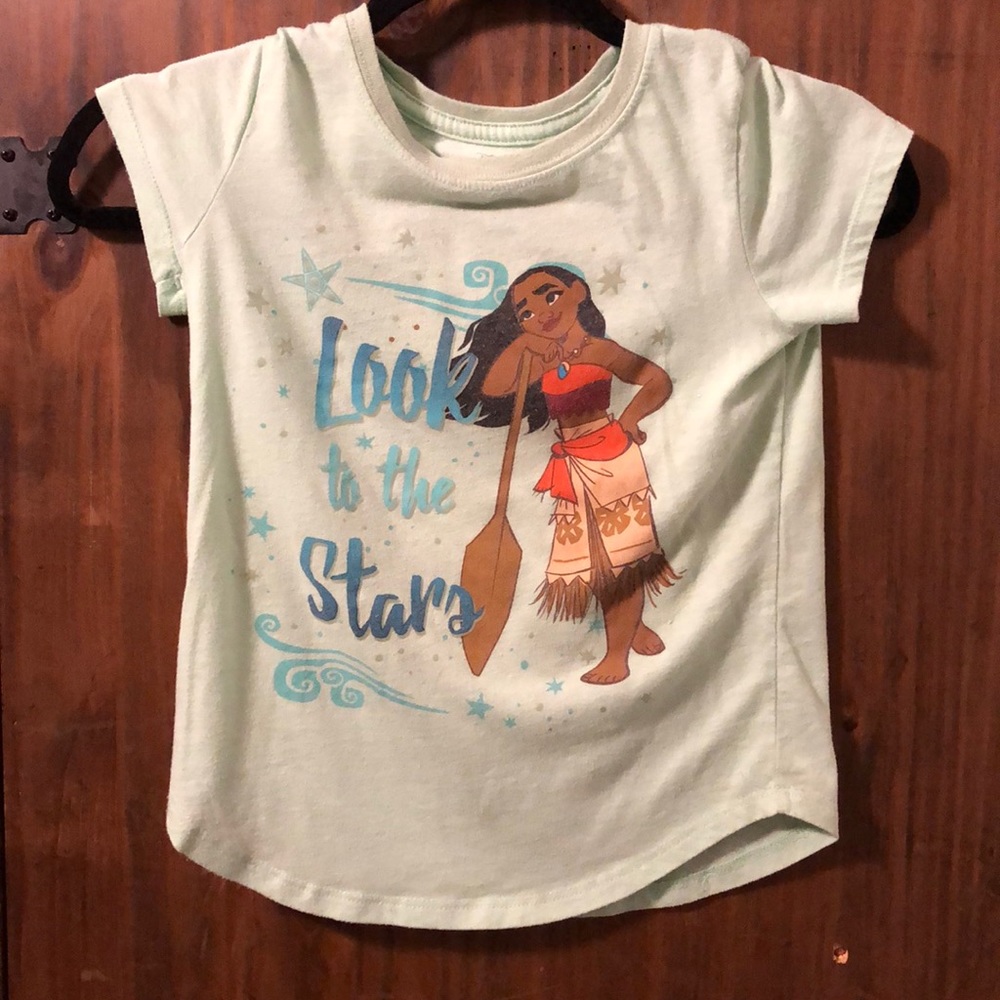 Tee shirt